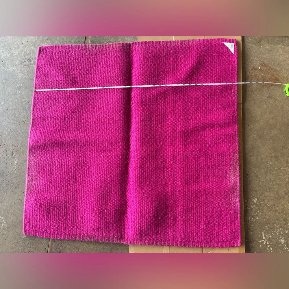 Pink mayatex horse show pad - Picture 3 of 3